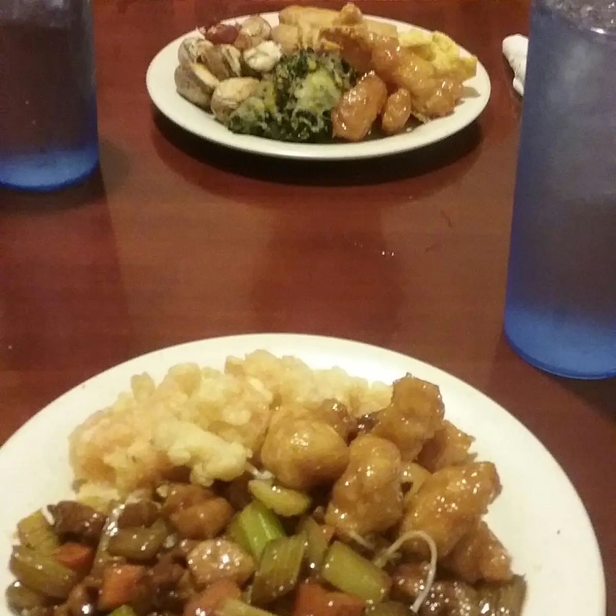 Cashew Chicken Beef with Broccoli