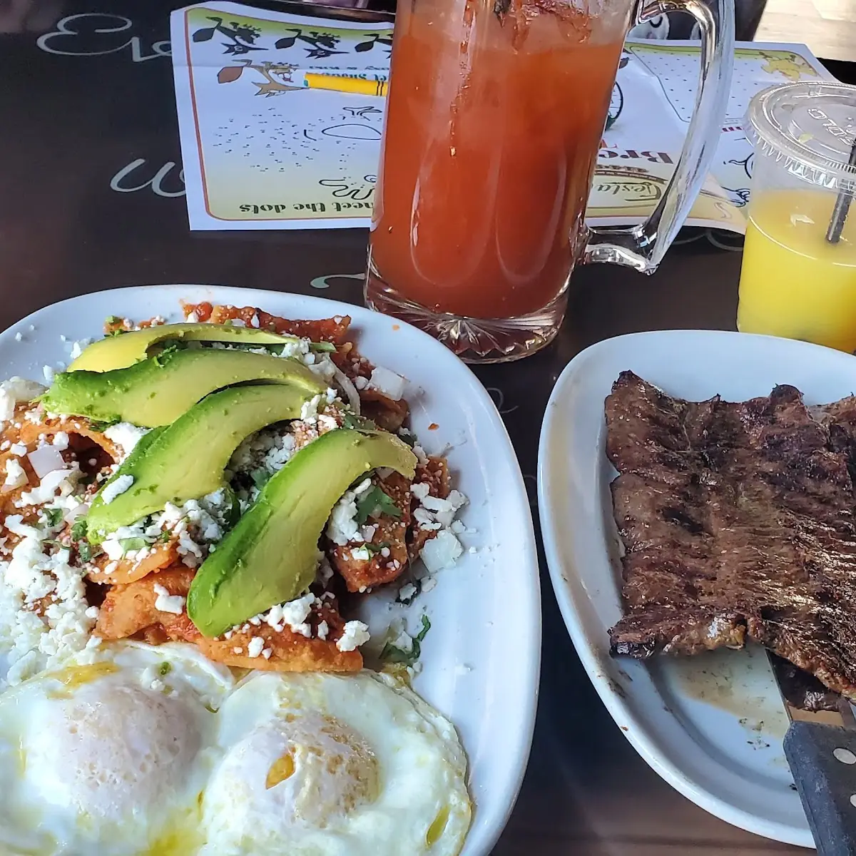 Chilaquiles Rojos O Verdes Con Arrachera