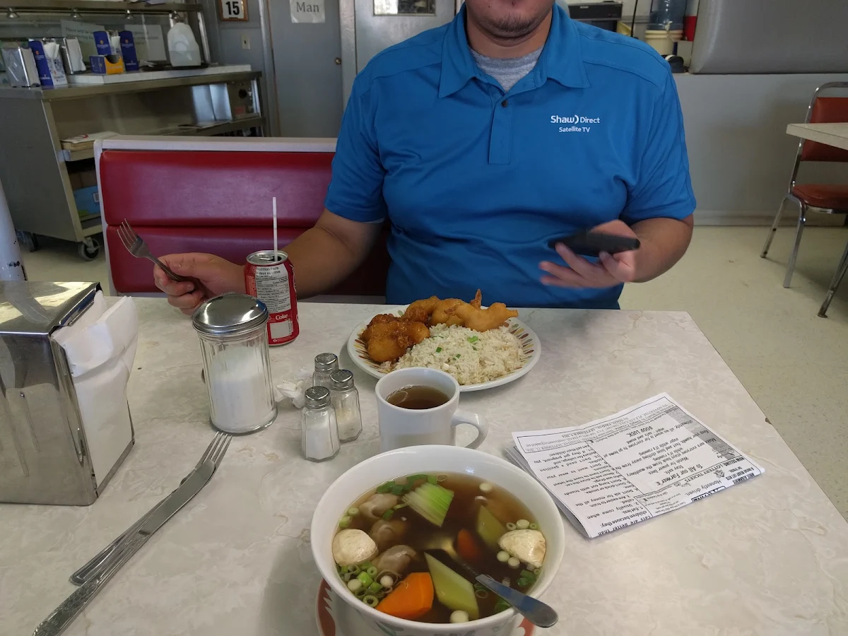 Highlights, Sing's Cafe