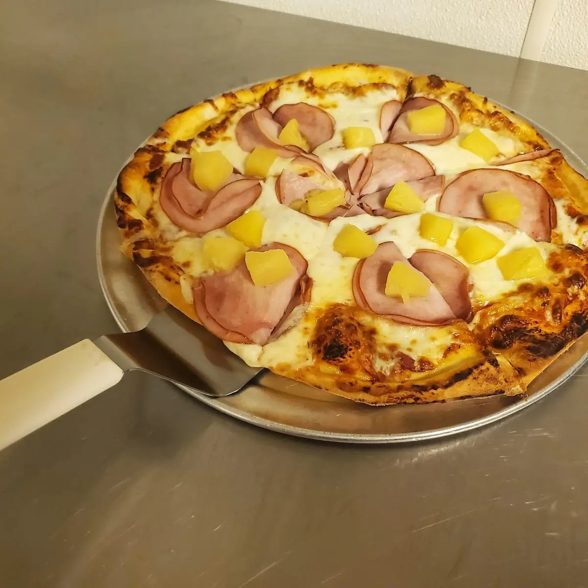 Hawaiian Pizza