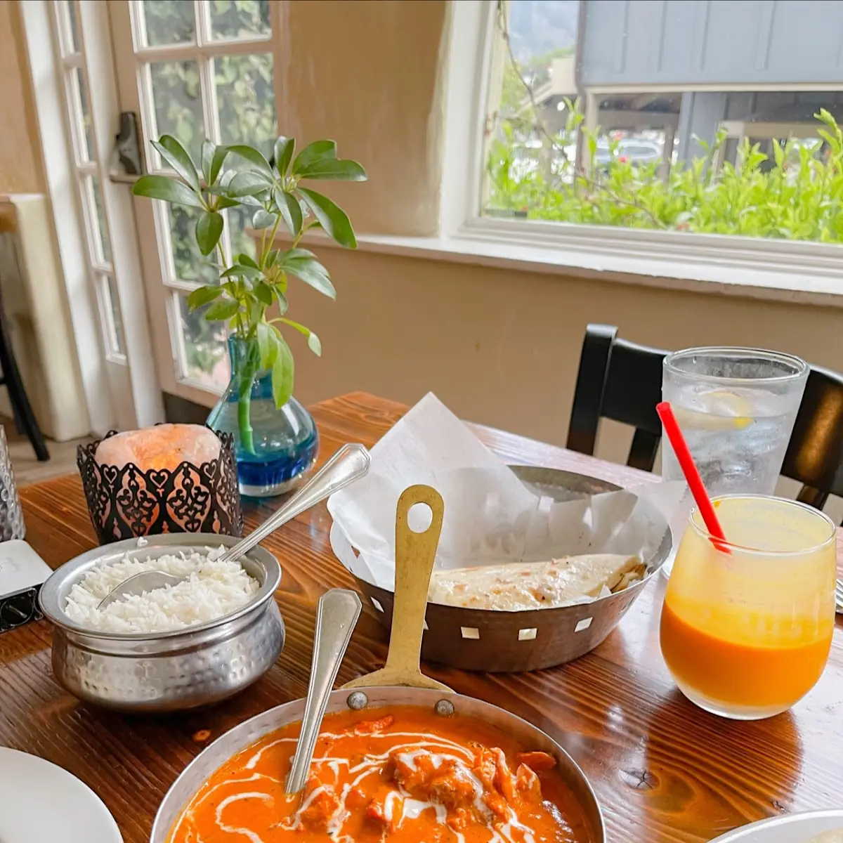 Butter Chicken Cheese Naan and Mango Lassi