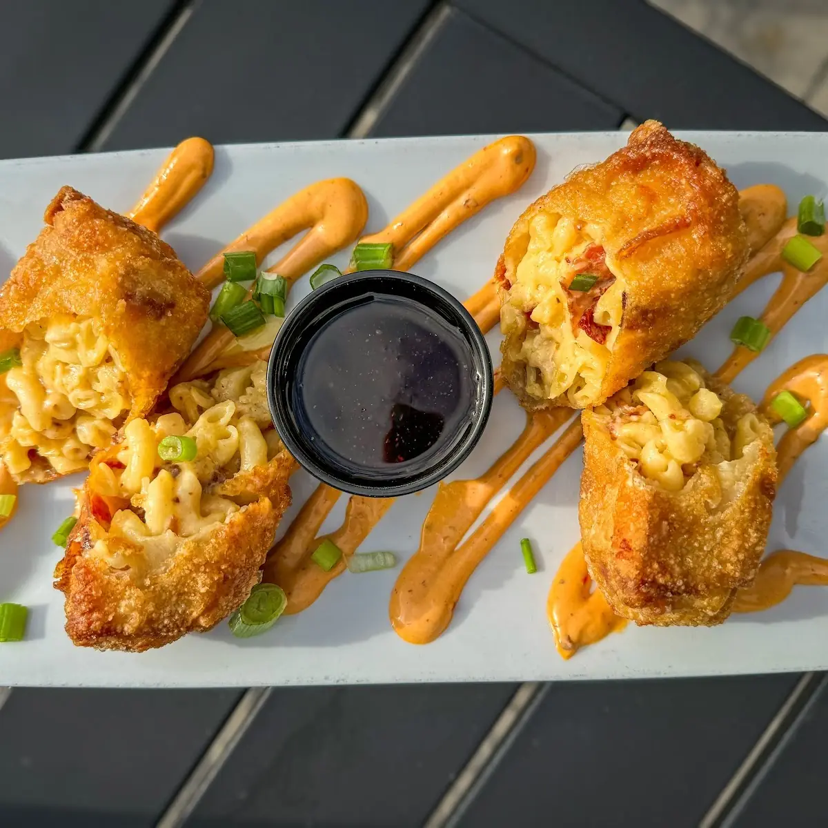 Bacon Mac N Cheese Egg Roll App