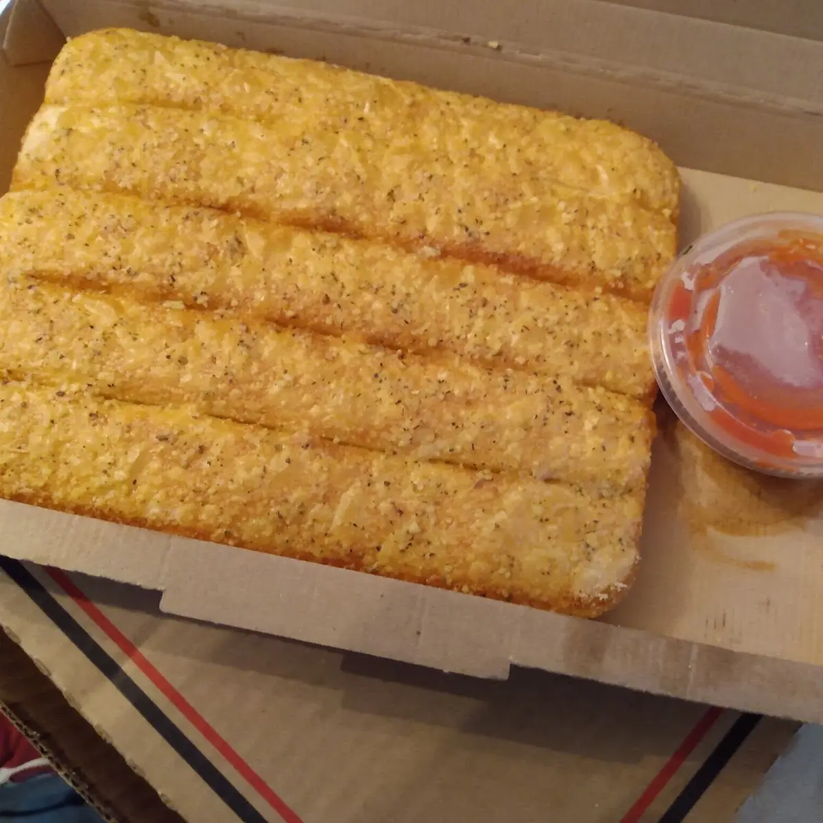 Breadsticks and Marinara Sauce