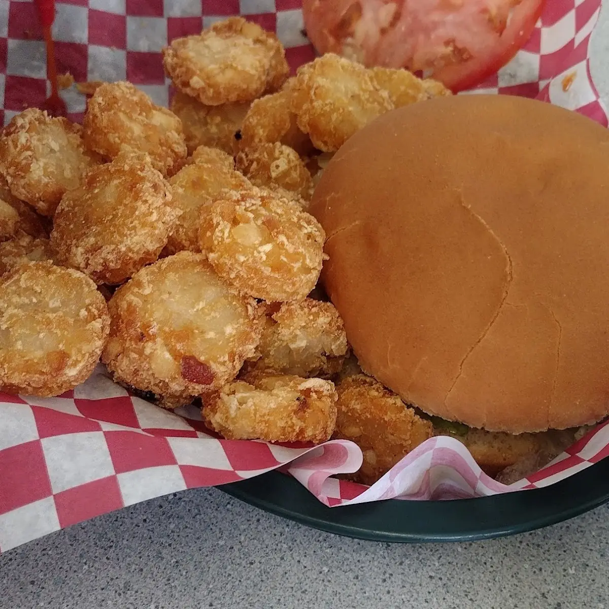 Cheeseburger and Tater Tots