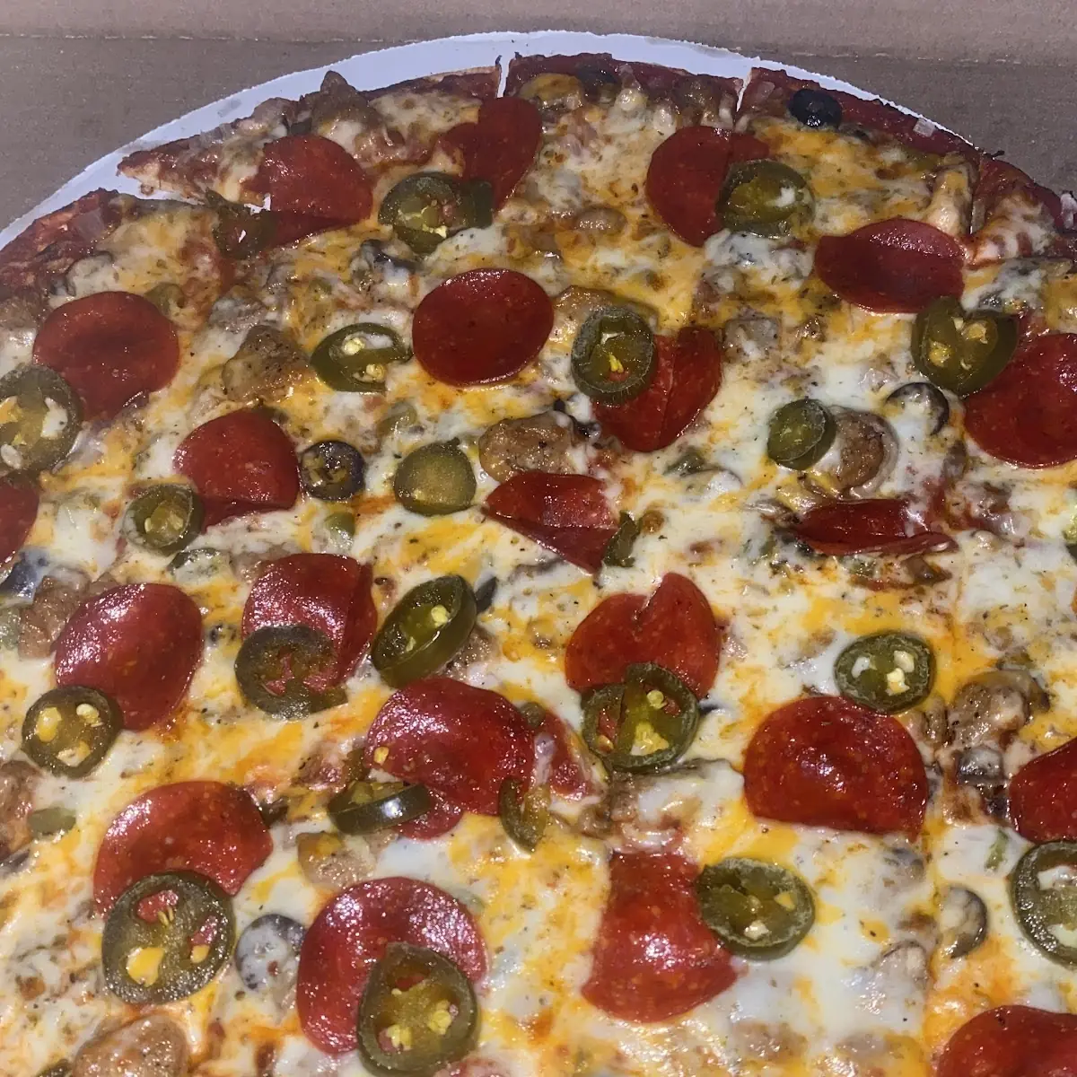 Deluxe Pizza with Jalapeños