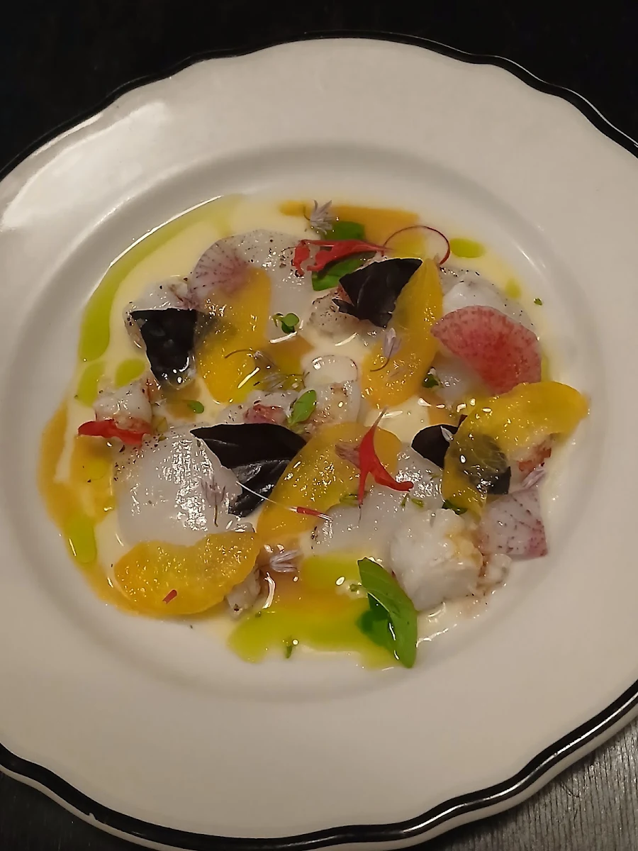 Highlights, Rose Ross Restaurant