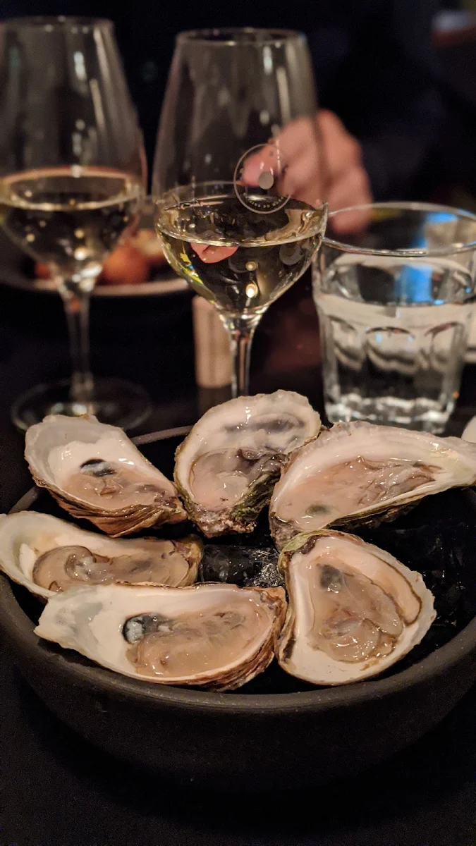 Huîtres, Rose Ross Restaurant