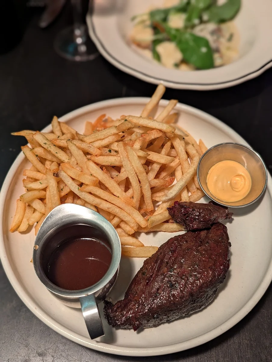 Onglet De Bœuf, Rose Ross Restaurant