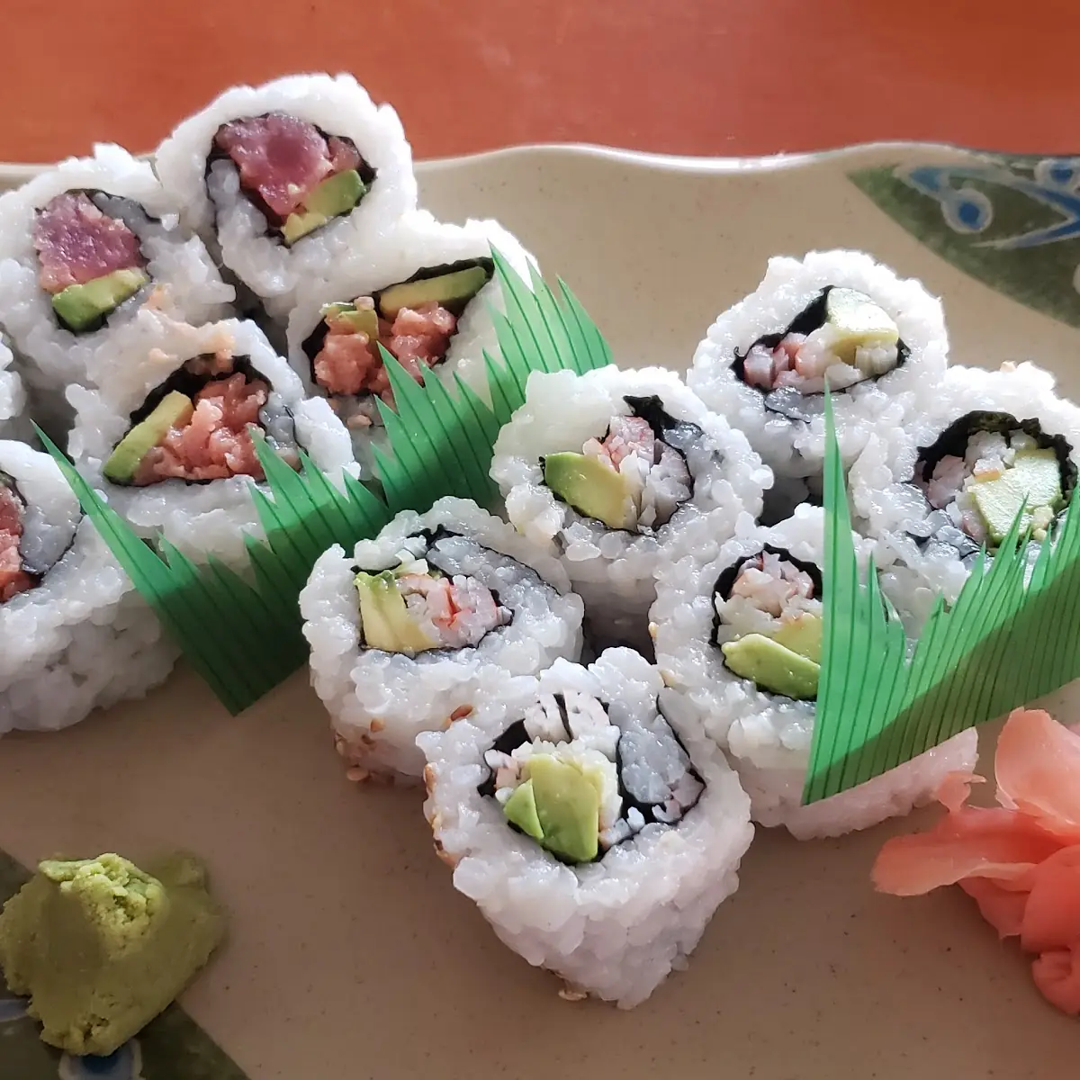 Spicy Tuna Roll & California Roll