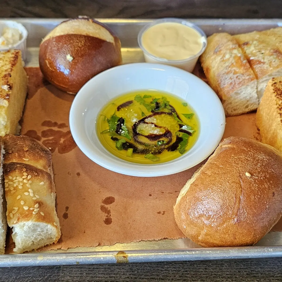 Cornbread lr Garlic Bread
