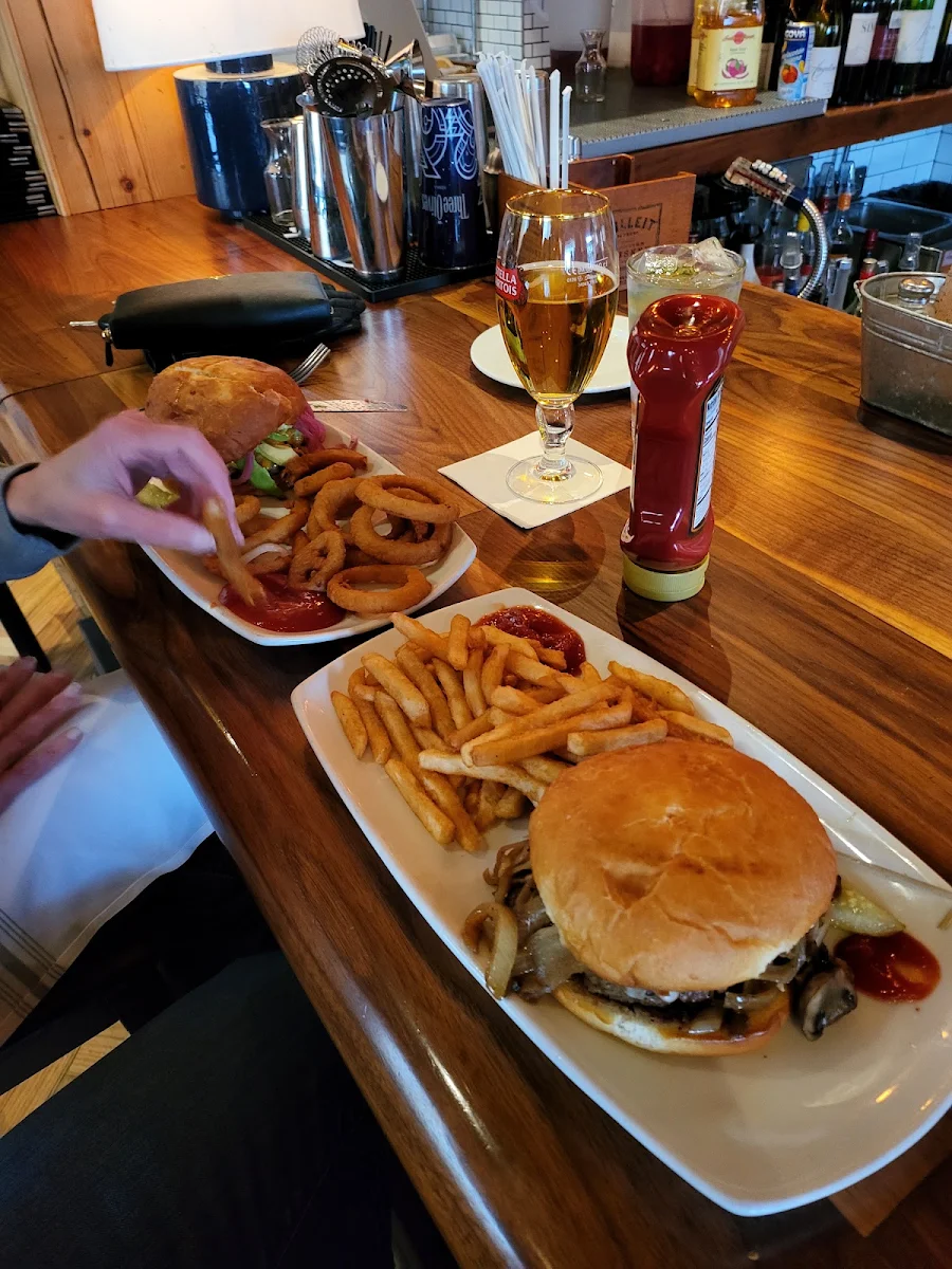 Elk Burger