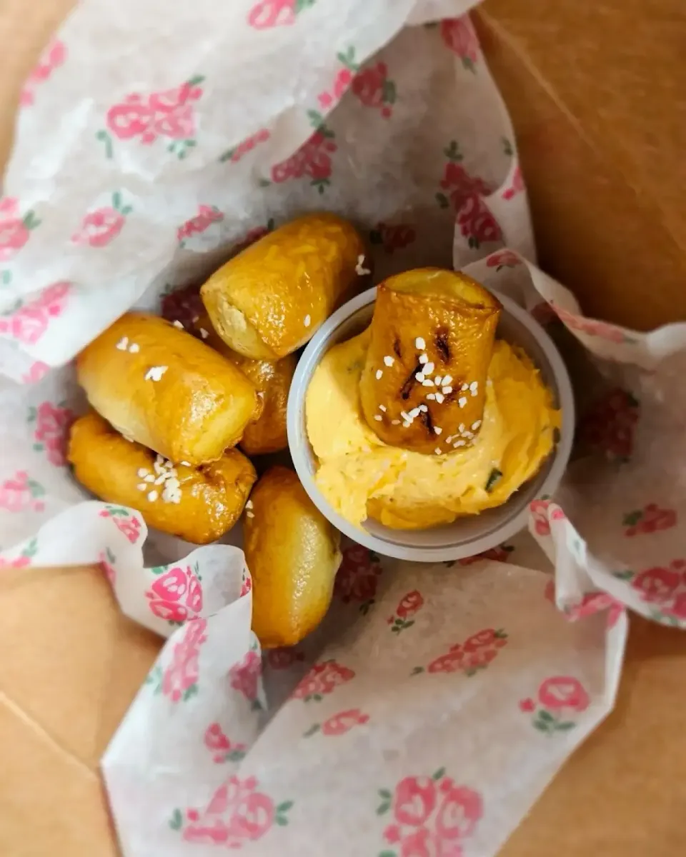 Soft Pretzels and Pub Cheese