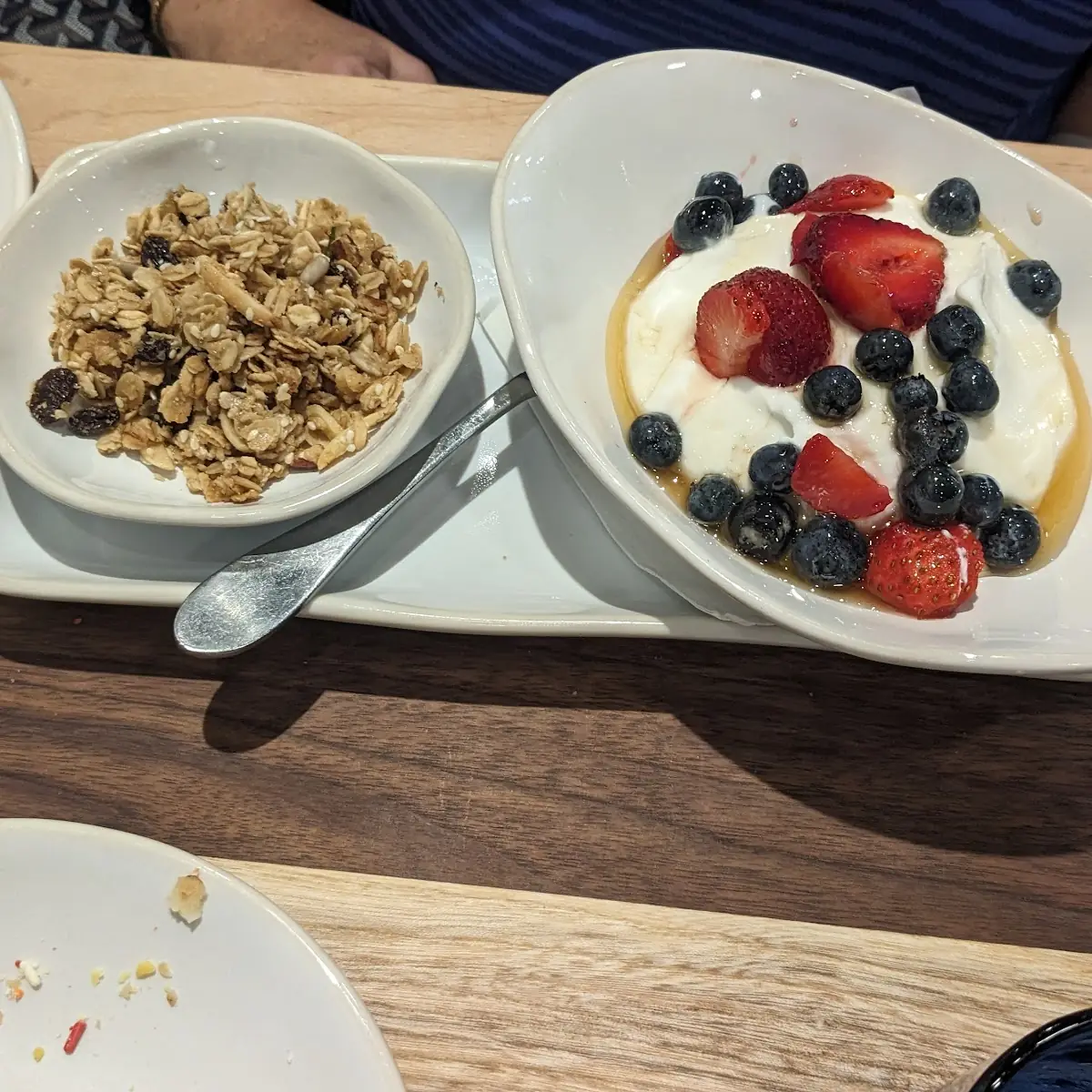 Lolos Yogurt Parfait