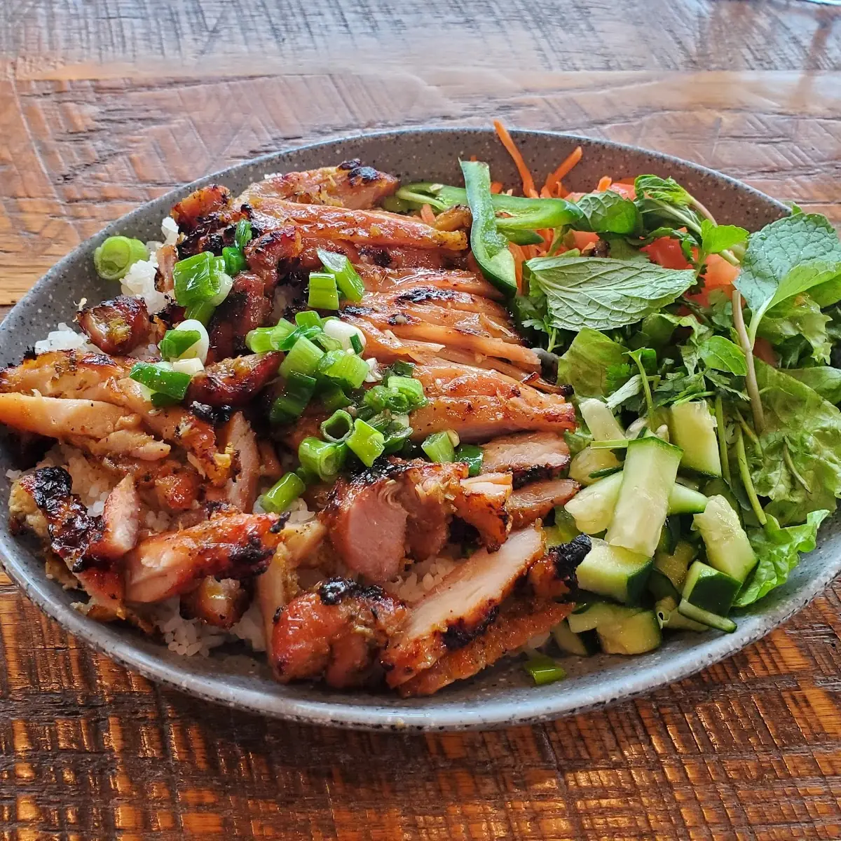 Chicken Rice Bowl with Salad