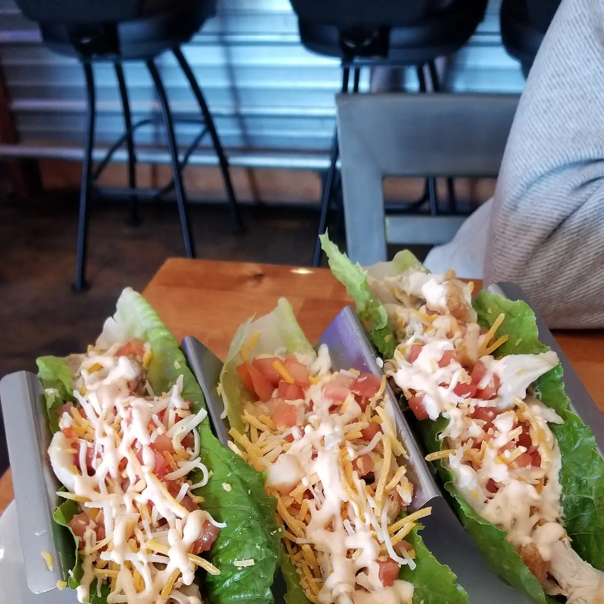 Broasted Chicken Lettuce Wraps