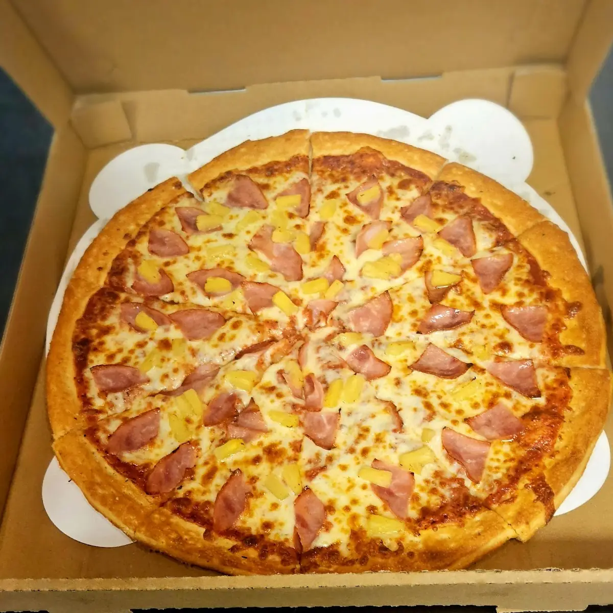 Hawaiian Pizza