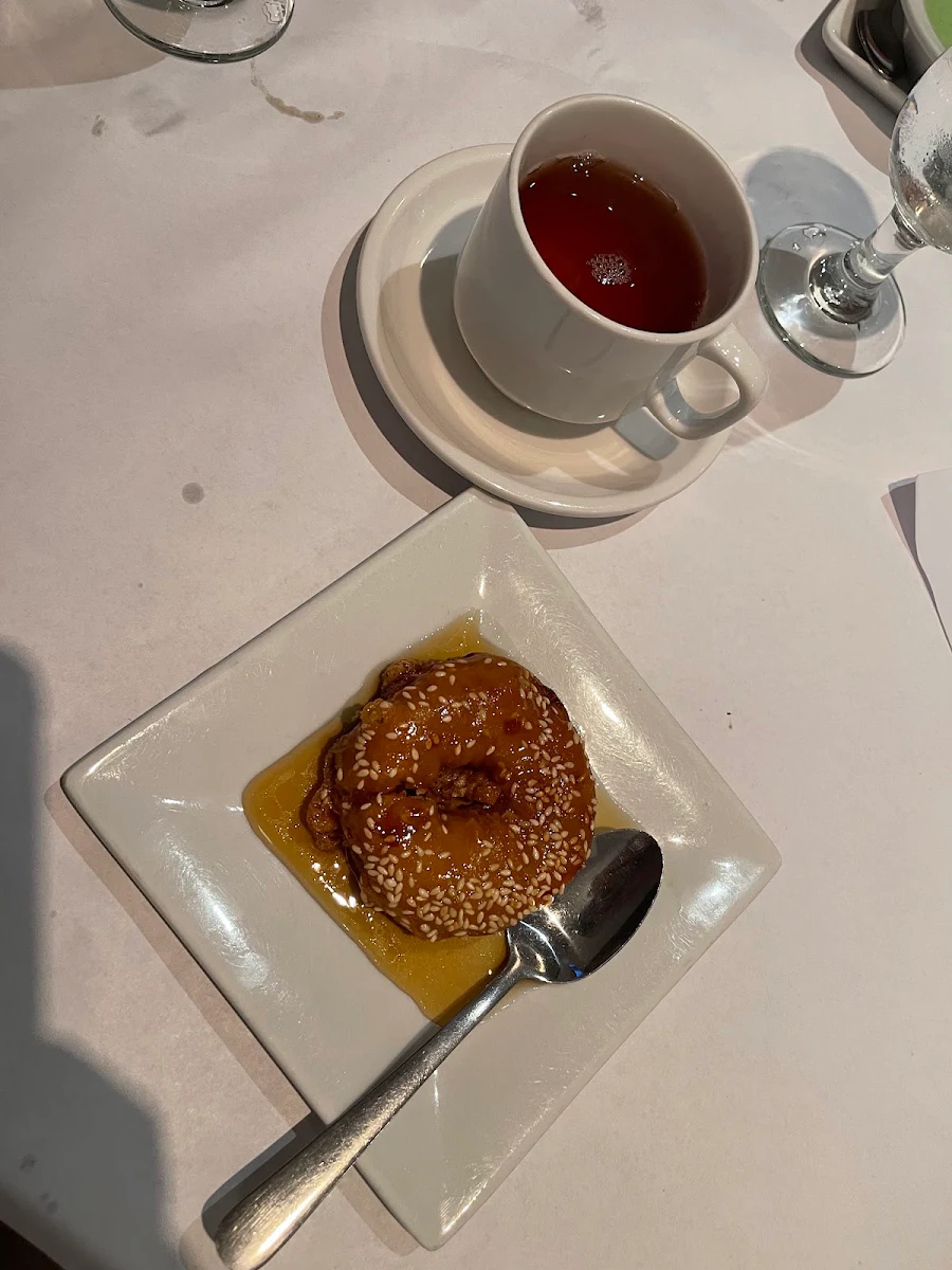 Beignet Ananas Pineapple Donut, Malis Restaurant