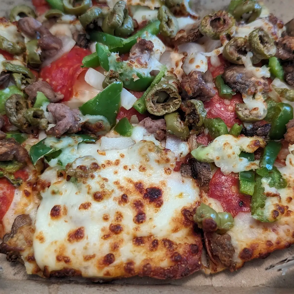 Thin Crust Pepperoni & Hamburger with Veggies
