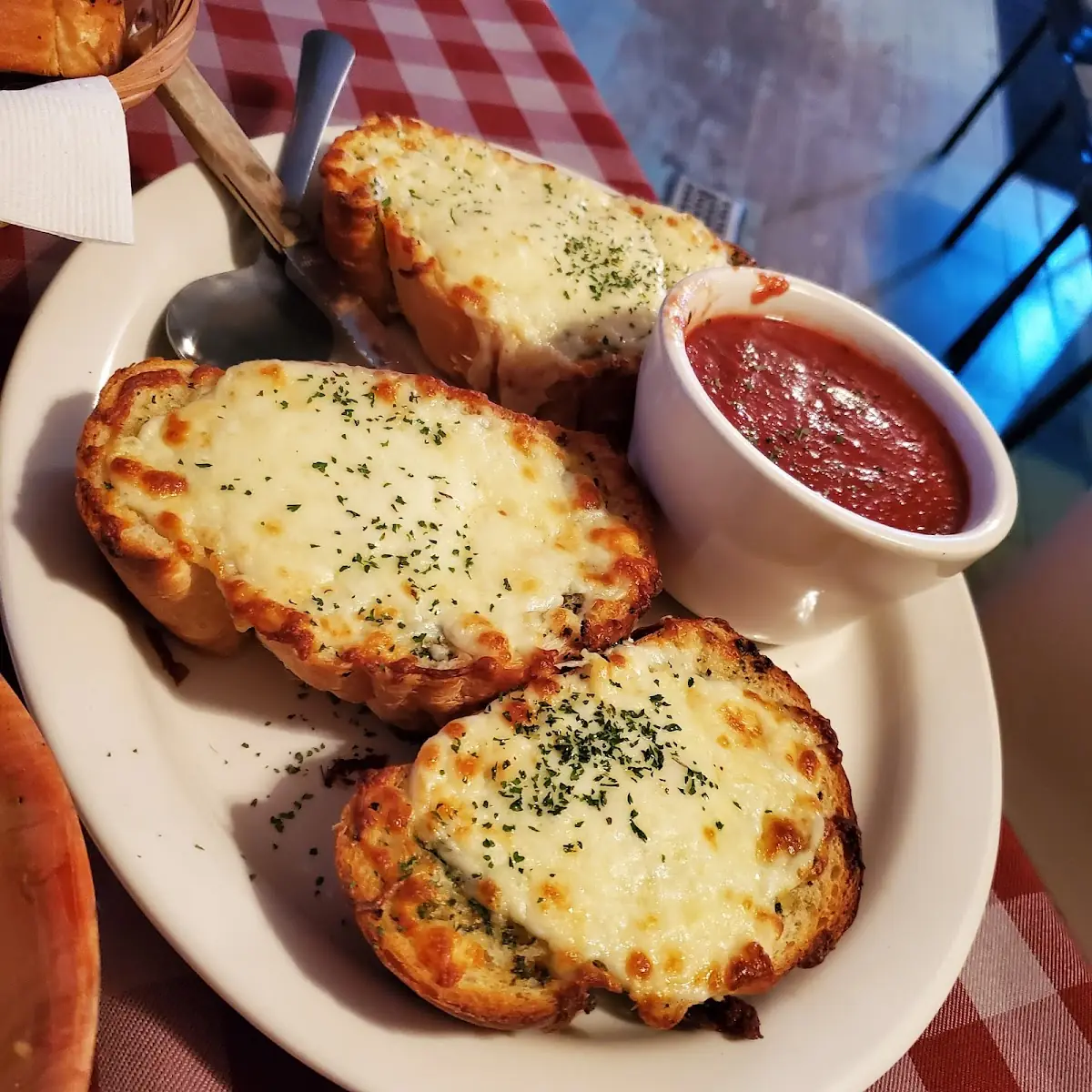 Deluxe Garlic Bread