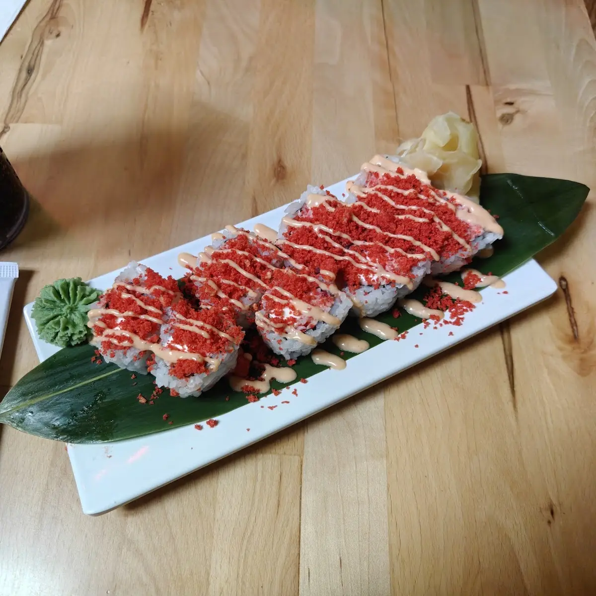 Spicy Salmon Roll* (8 Pcs)