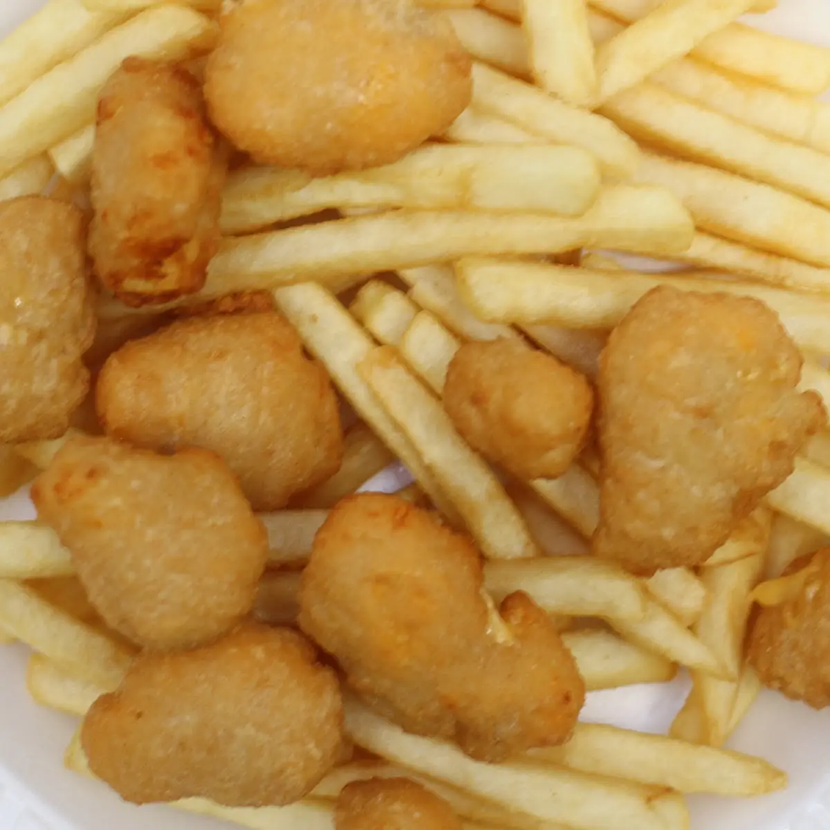 Kids' Chicken Nuggets & Fries