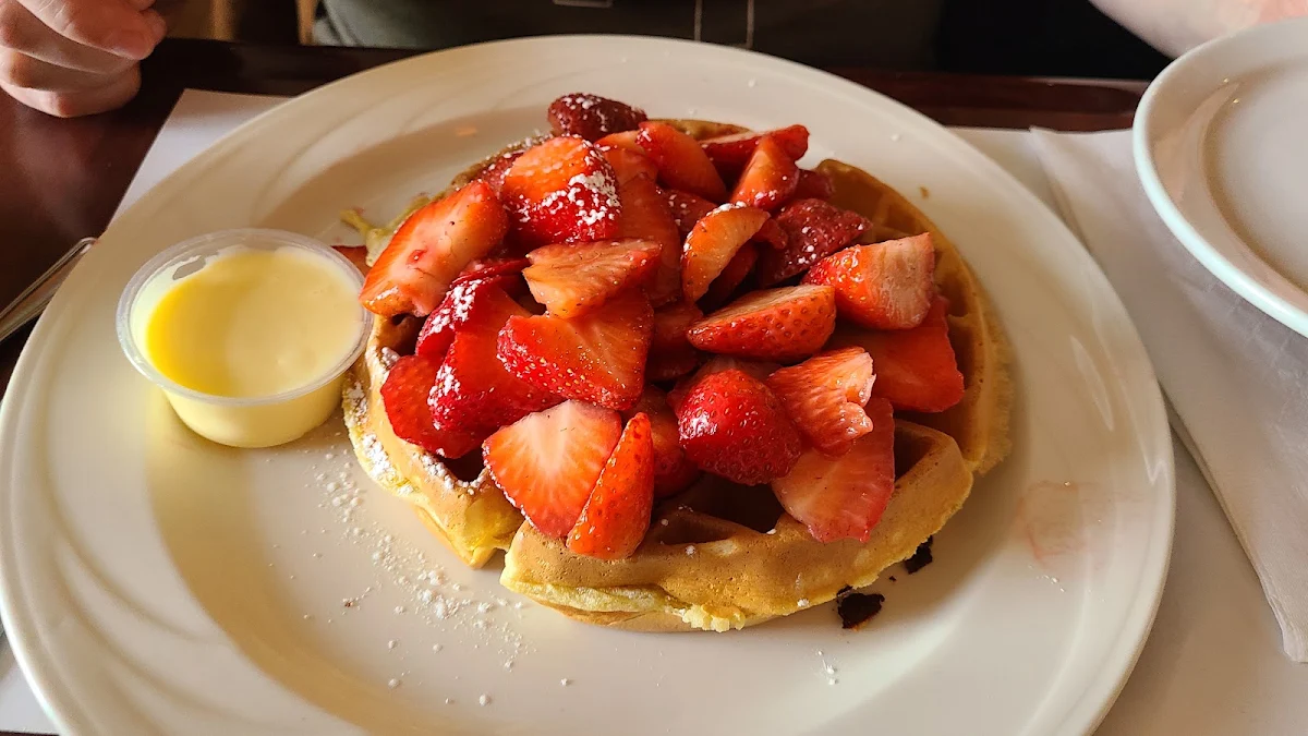 Gauffre Aux Fraise, Restaurant Tuscanos