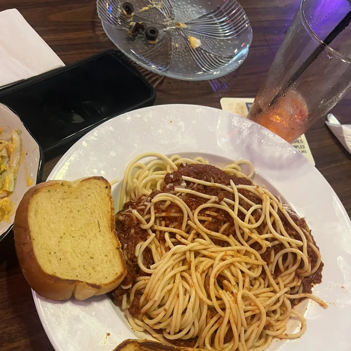 Spaghetti with Garlic Toast