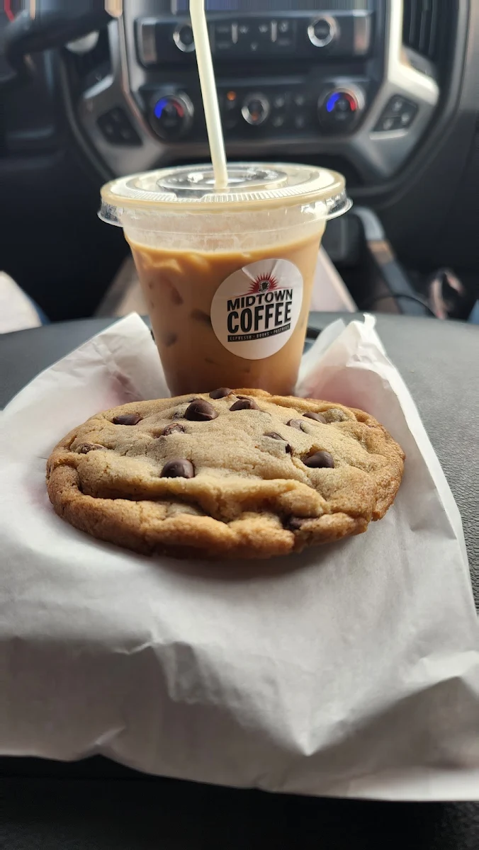 Chocolate Chip Cookie