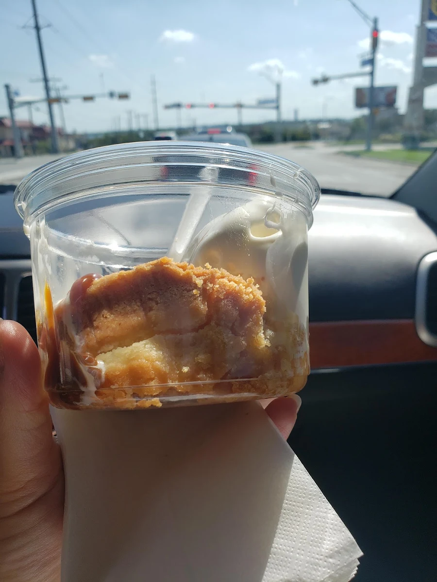 Apple Pie Sundae