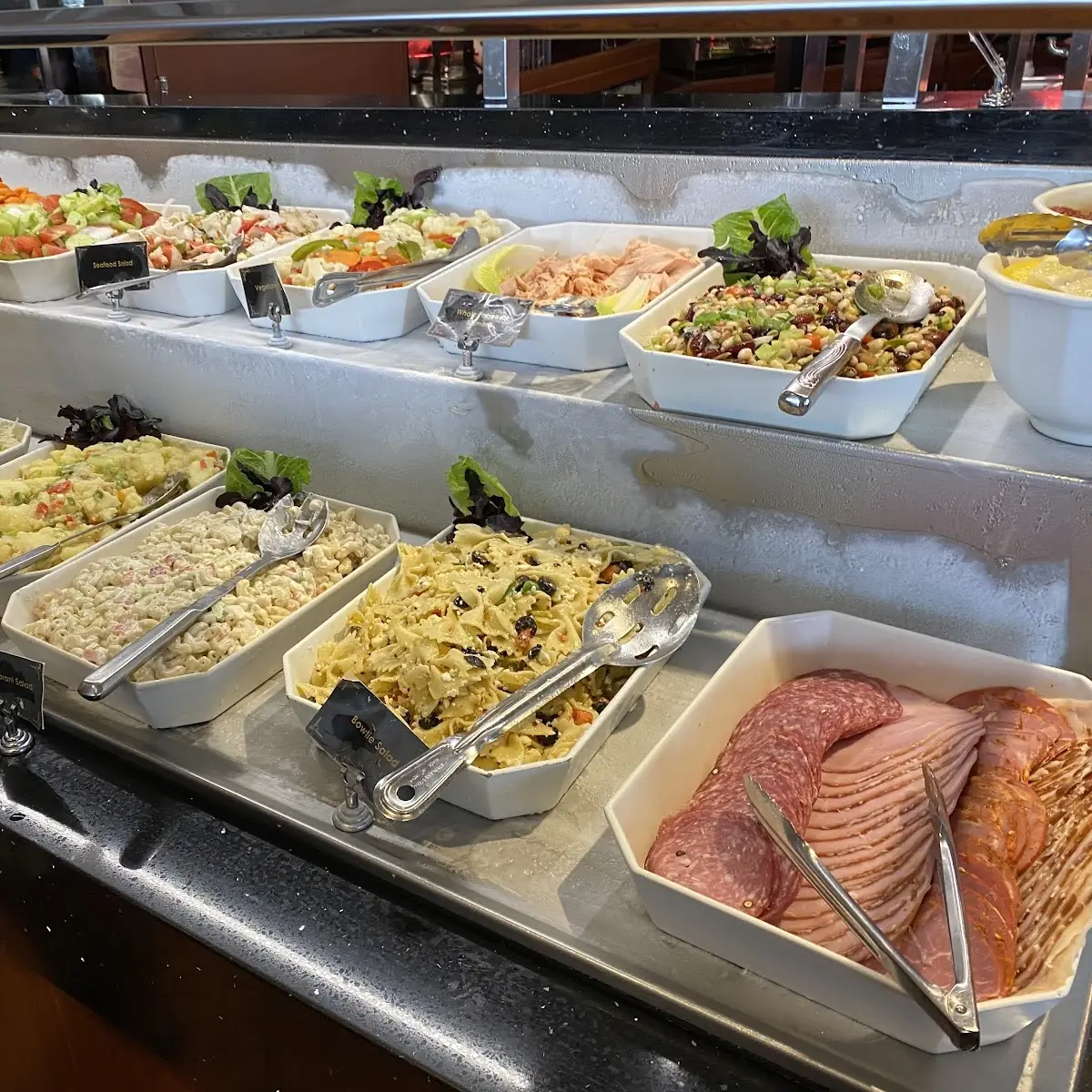 Highlights, Summit Suite Buffet
