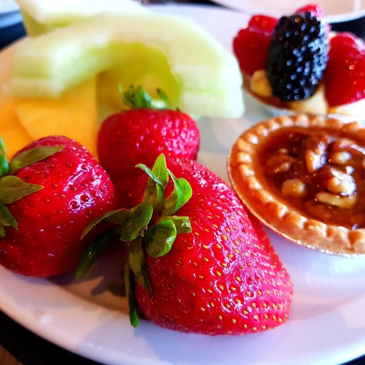 Highlights, Summit Suite Buffet