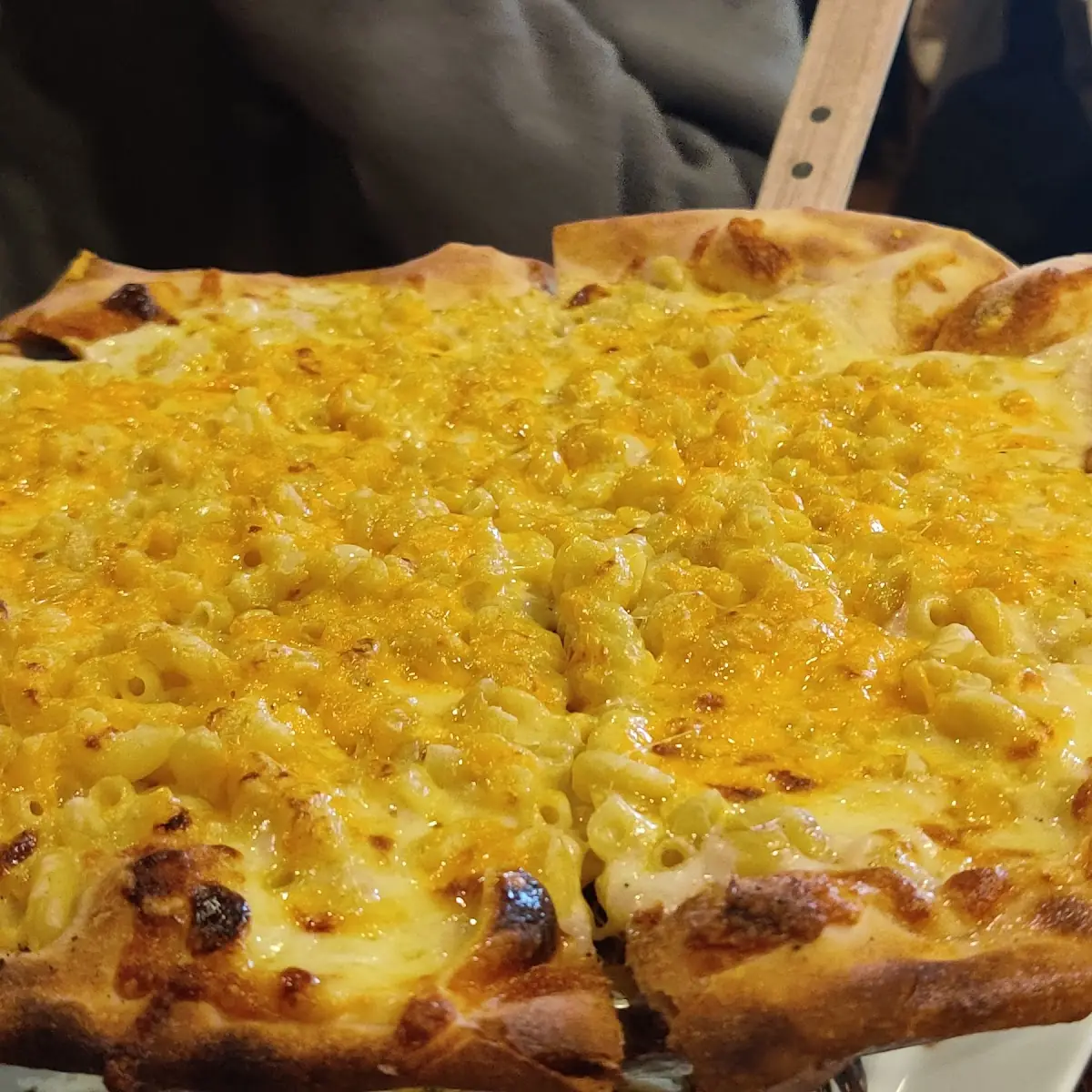 Mac & Cheese Pizza
