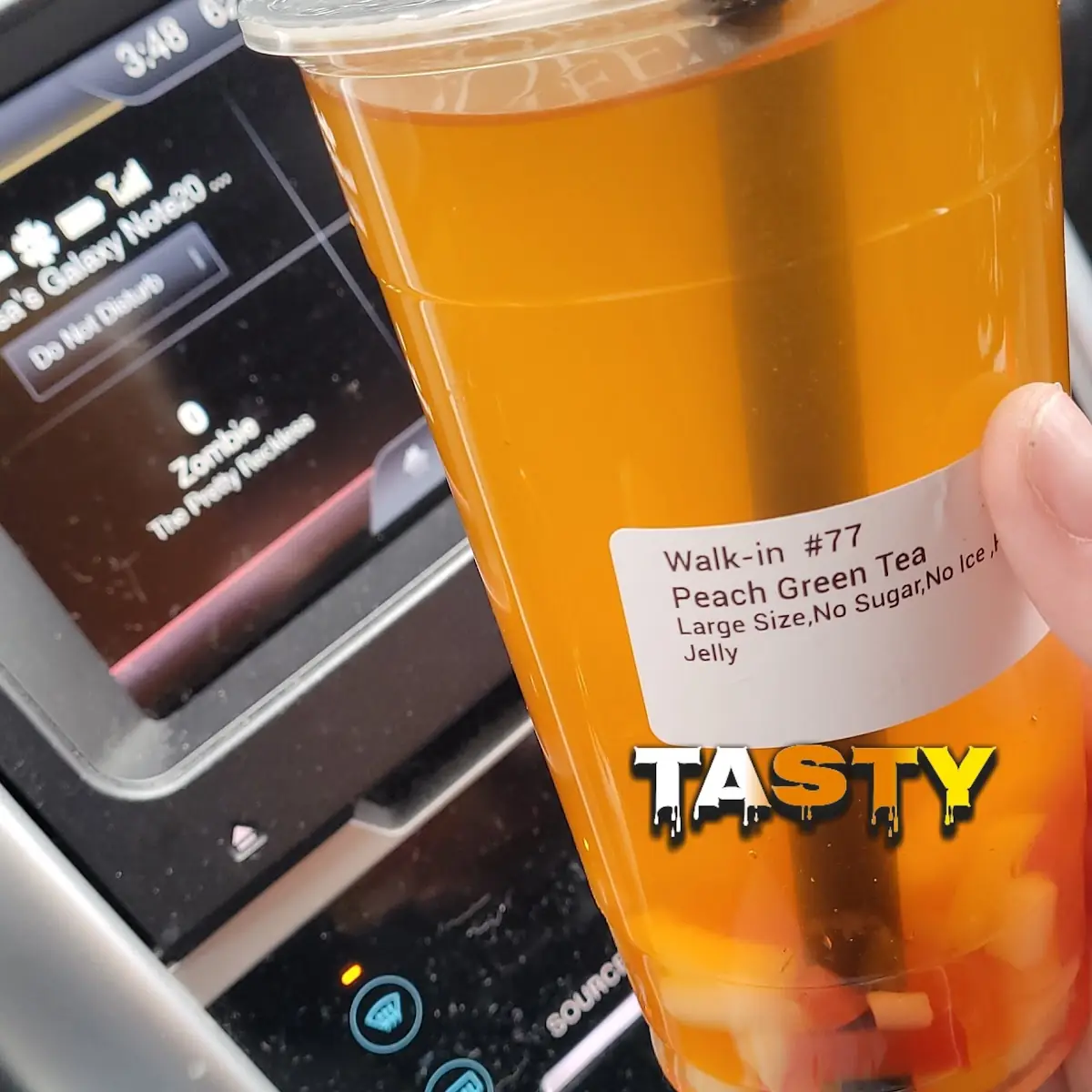 Peach Green Tea with Rainbow Jelly