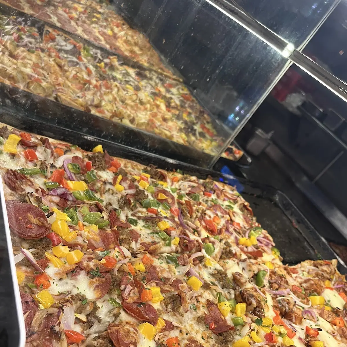 18 Tray Mega Meat Pizza