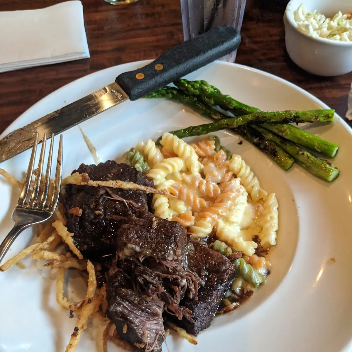 Beef Ribs with Mac and Cheese