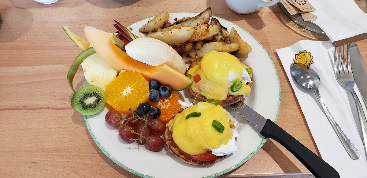 Eggs Benedict, Cora Breakfast and Lunch