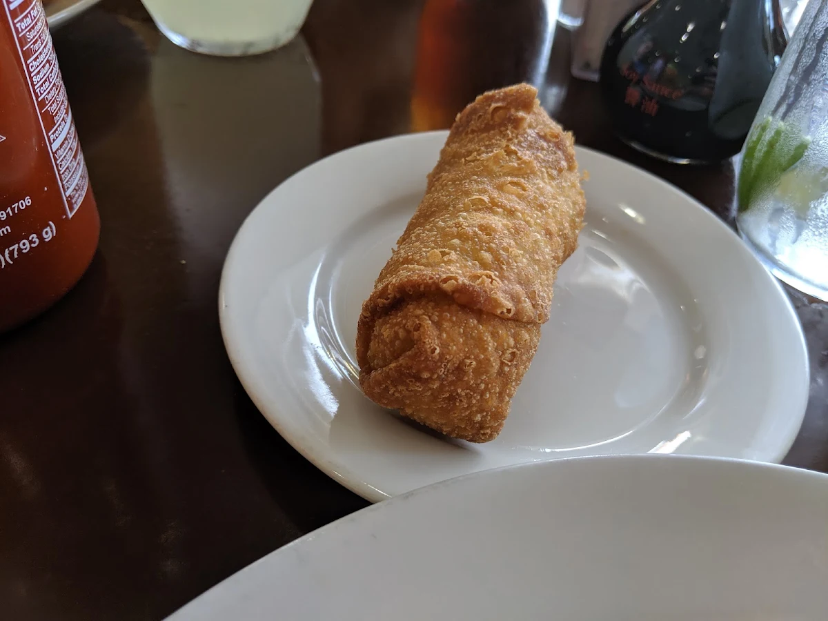 V2. Egg Roll Noodle (Bún Chả Giò)