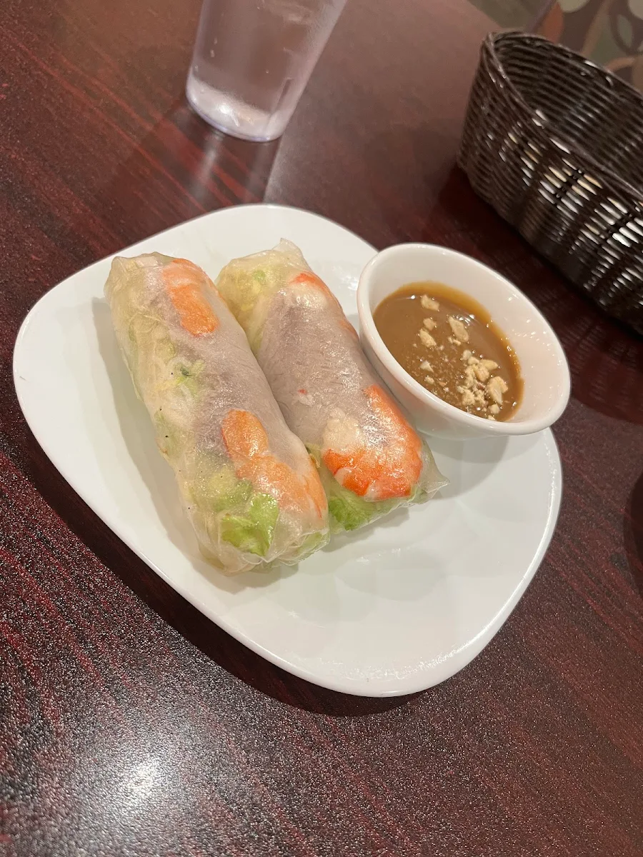 Crispy Spring Rolls Cha Gio 2 Rolls, Pho Windsor