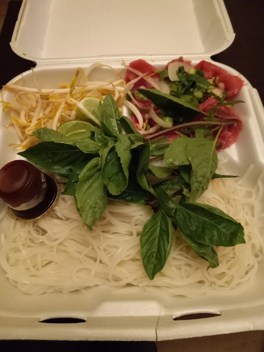 Raw Beef Pho Soup Toppings, Pho Windsor
