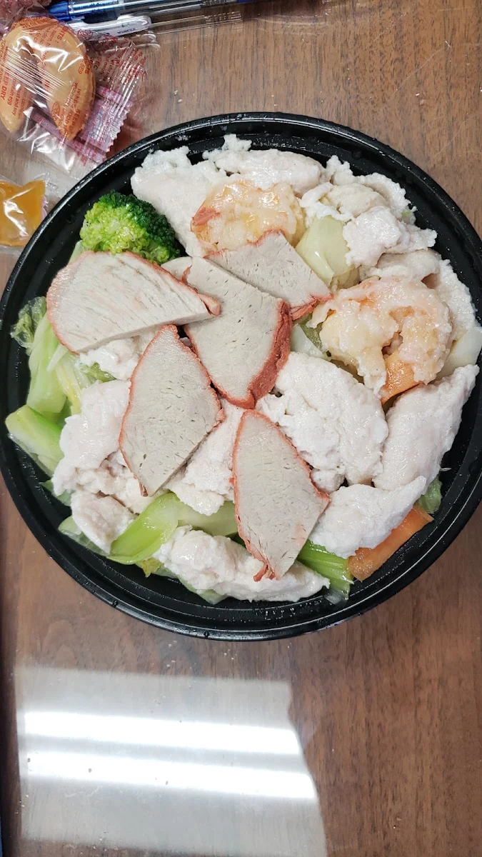 Highlights, Fu Lok Restaurant