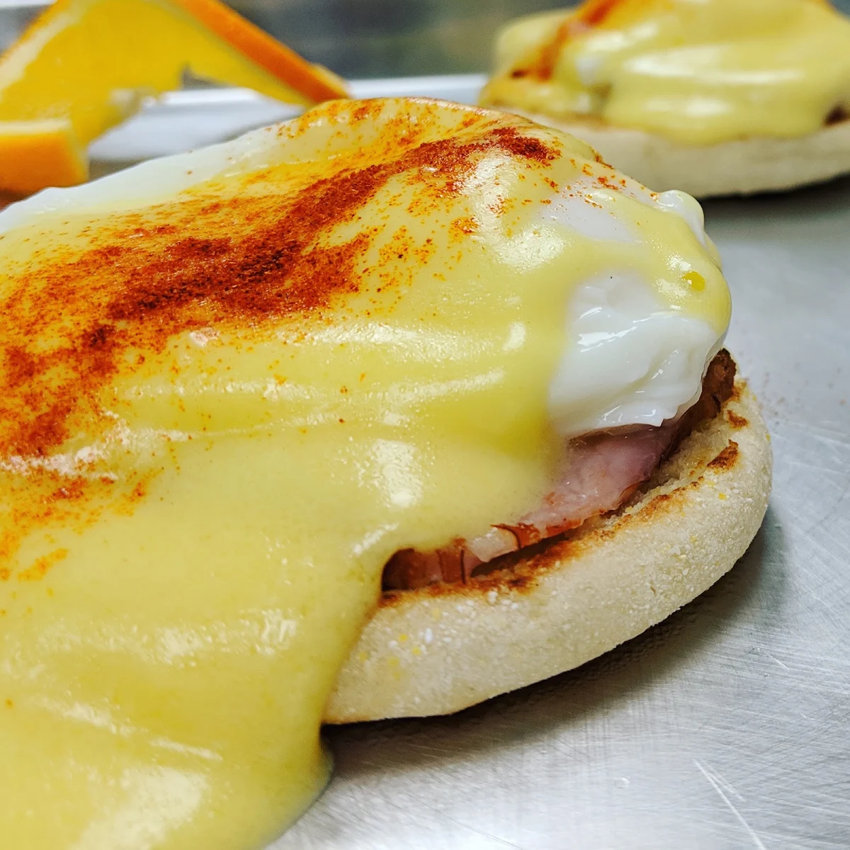 Eggs Benedict