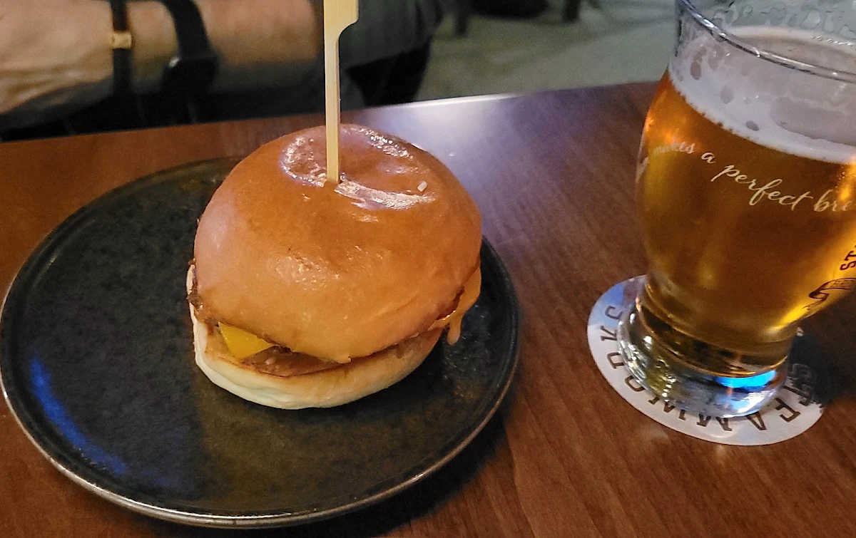 Happy Hour Burger
