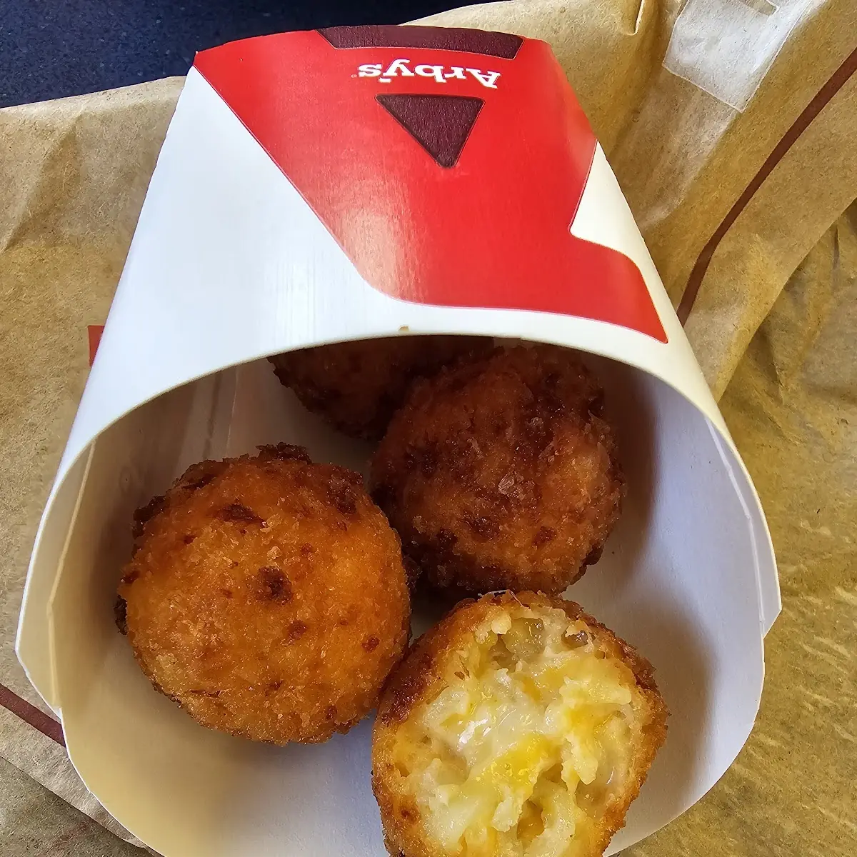 Mac N Cheese Bites