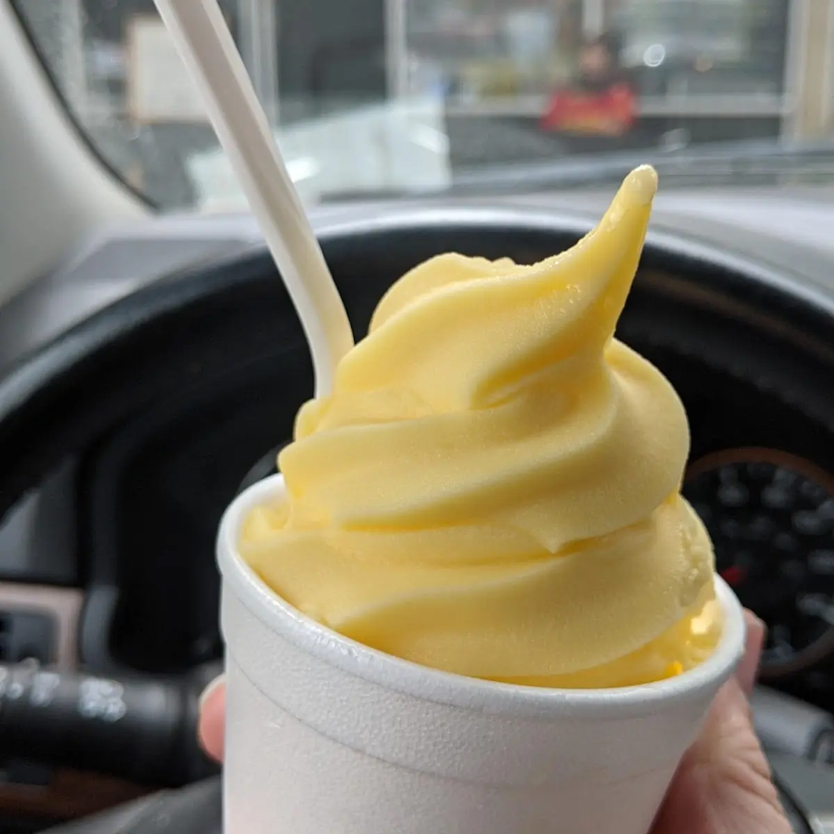 Pineapple Dole Whip Froyo