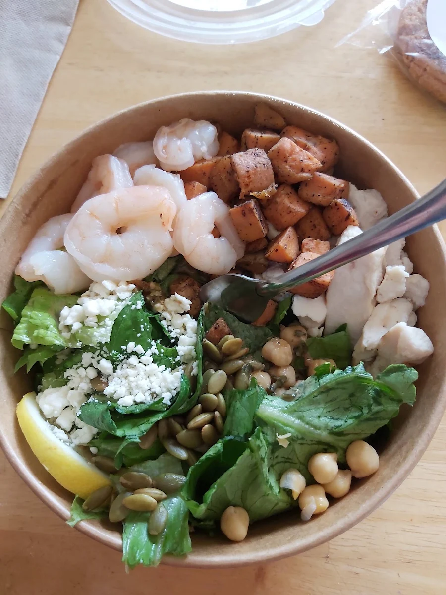 Goddess Bowl with Chicken and Shrimp