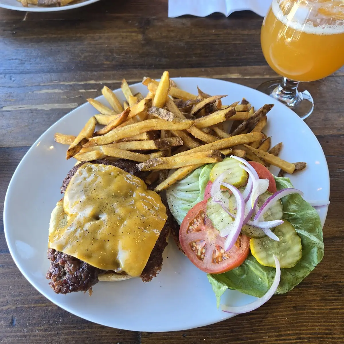 Ryan's Pub Burger