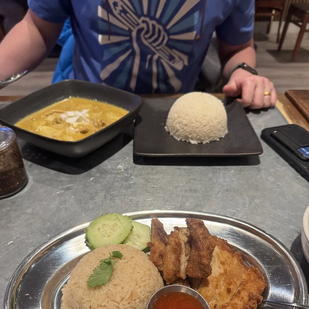 Khan Moo Gai Tod