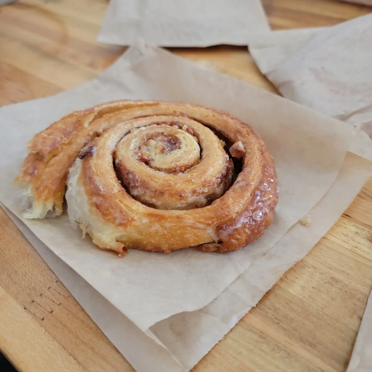Mac Nut Cinnamon Roll
