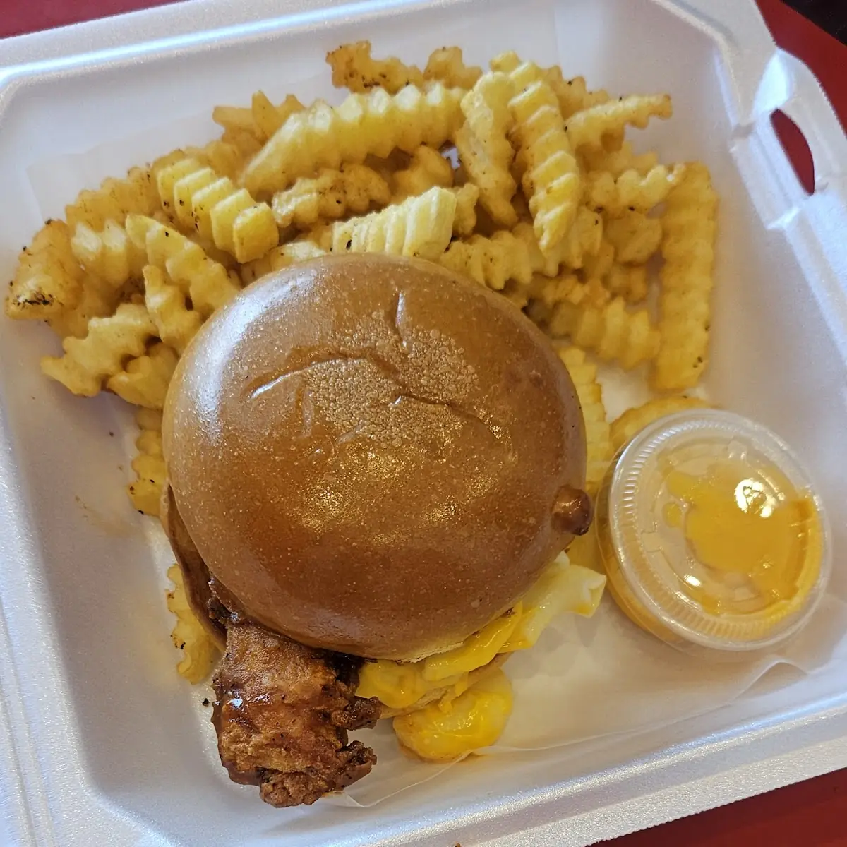 Wulfburger with Mac and Cheese