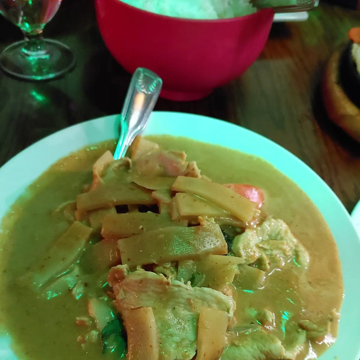 Combo Red Curry Chicken Lunch